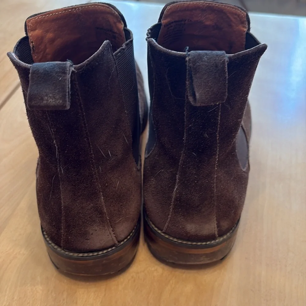 Vintage Foundry Co. Men's Brown Suede Boots. Size 10.5